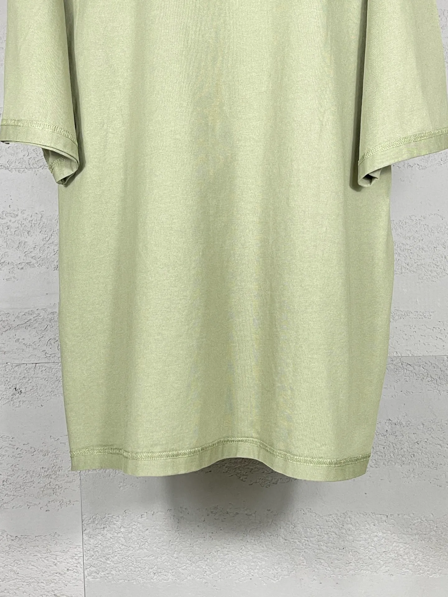 【 . Quality】BALENCI*GA/ #2025New Arrival LOGO T ， ， ， ZP 、 260 ， . ， 。 。Classic LOGO 。 。 , OS . Same Style ：BL 253639 ： ， ，Green Size：XS S M L